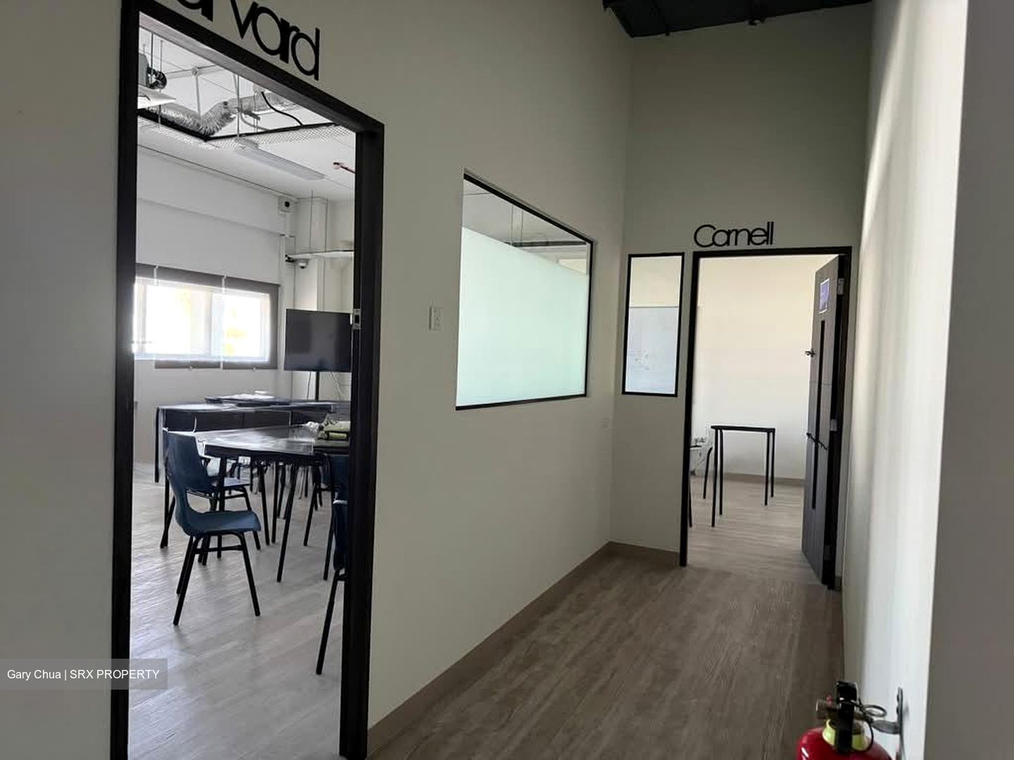 Tampines Street 92 (D18), Office #557113601